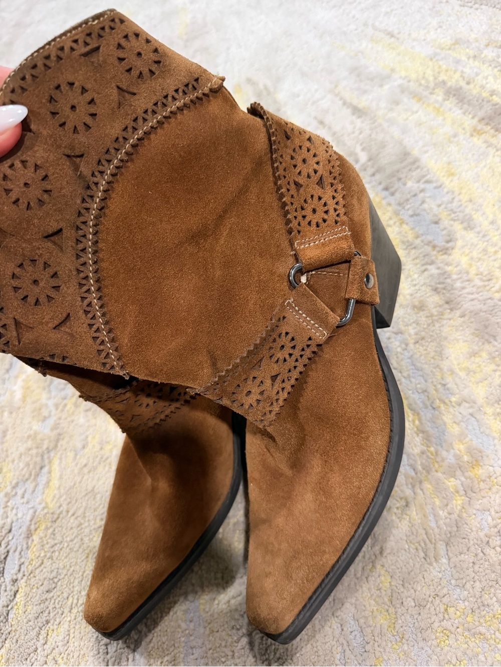 Me Too Vintage Brown Suede Western Ankle Boots Size 6.5 Pointed Toe Boho - Picture 7 of 8